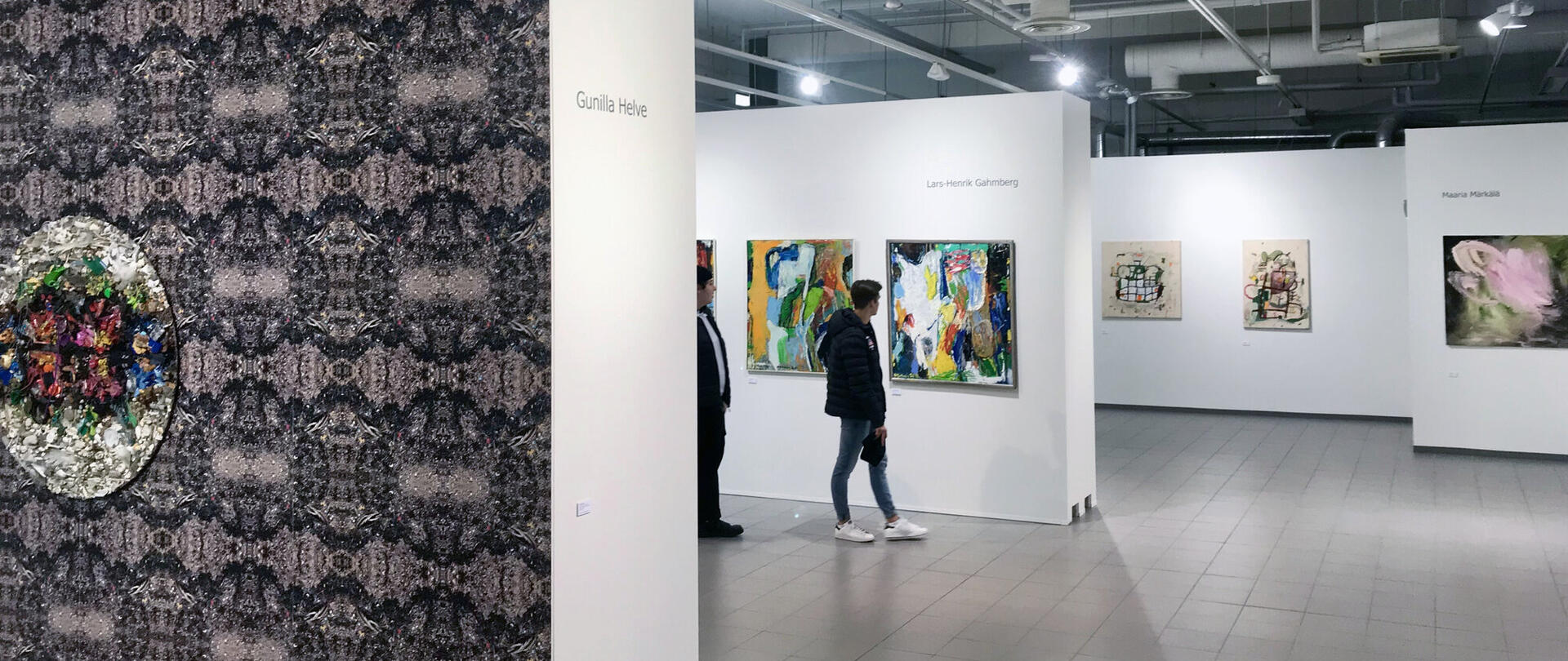 Näyttelyt, galleriatila, maalauksia